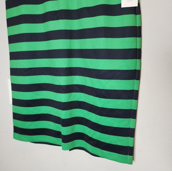 NWT Eloquii green blue stripe pullon stretch pencil skirt. Back zip slit. Sz 16. - Picture 11 of 16